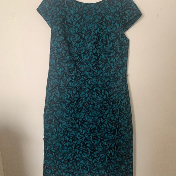 Mini dress - Picture 3 of 4